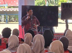 Bupati Maros Lepas 327 Mahasiswa KKN Unhas: Rasanya Baru Kemarin