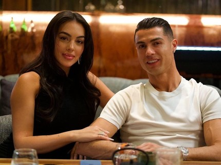Fakta Unik Pernikahan Cristiano Ronaldo & Georgina Rodriquez, Digelar di Ruang Tamu hingga Kenakan Perhiasan Rp893 Miliar