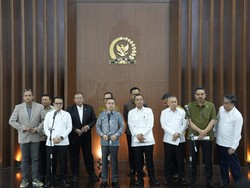 DPR dan Pemerintah Finalisasi Perpres Ojol, Atur Tarif Orang hingga Makanan