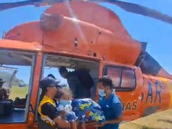 3 Korban Gempa NTT Dievakuasi dengan Helikopter ke Labuan Bajo