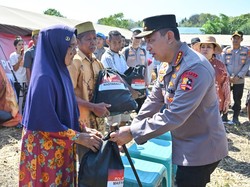 Video: Kapolri Ungkap Penyebab Bansos Belum Merata di NTT