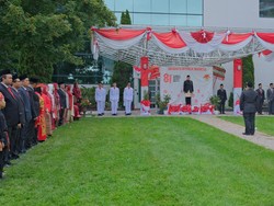 Suasana Khidmat Upacara HUT RI di KBRI Ottawa, Ada Sajian Nusantara