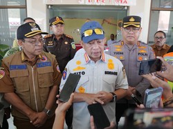 Mendagri Tinjau Dampak Gempa di Ende, Cek Infrastruktur & Layanan Dasar