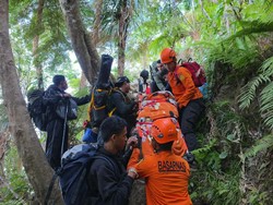 Pendaki Wanita di Gunung Gamalama Ternate Dievakuasi Usai Diduga Kelelahan