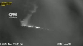 thumbnail video gunung anak krakatau