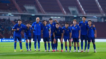 Sorotan Dunia Olahraga CNN Sport : Thailand Cetak Sejarah di Piala AFF usai Singkirkan Singapura