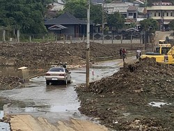 Banjir 4 Tahun Dekat TPA Cipayung Depok Surut, Jalan Bisa Dilintasi Warga