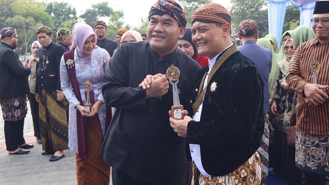 BNR PEMKAB BLORA (8/20) - PCK 11425