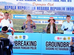 Kapolri dan Ketua Komisi IV DPR Juga Panen Raya-Groundbreaking Gudang Pangan di NTB
