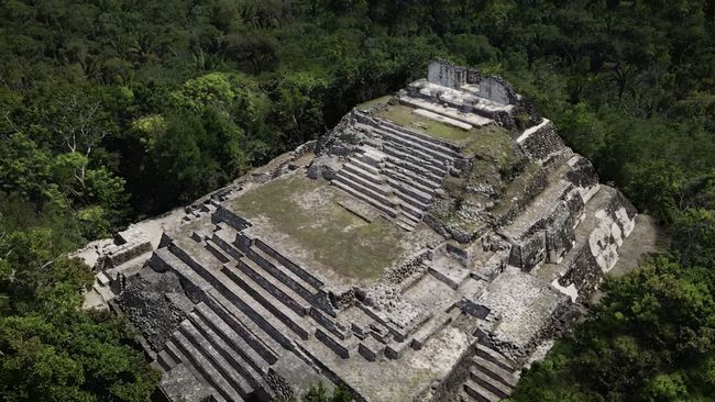 Tersembunyi di Hutan Meksiko, Kota Kuno Maya Punya Piramida 40 Meter