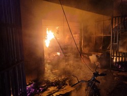 Ruko di Kota Serang Terbakar Gegara Obat Nyamuk, 2 Motor Ikut Hangus