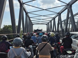 Ada Perbaikan Jalan Nasional di Gresik, Waspadai 5 Titik Kemacetan Ini