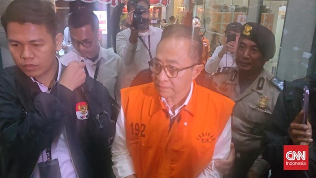 Komisi Pemberantasan Korupsi (KPK) menahan mantan Kepala Kantor Wilayah (Kakanwil) Direktorat Jenderal Pajak (DJP) Jakarta Khusus, Muhammad Haniv (HNV) sebagai tersangka dalam kasus korupsi Gratifikasi senilai Rp20,7 miliar.