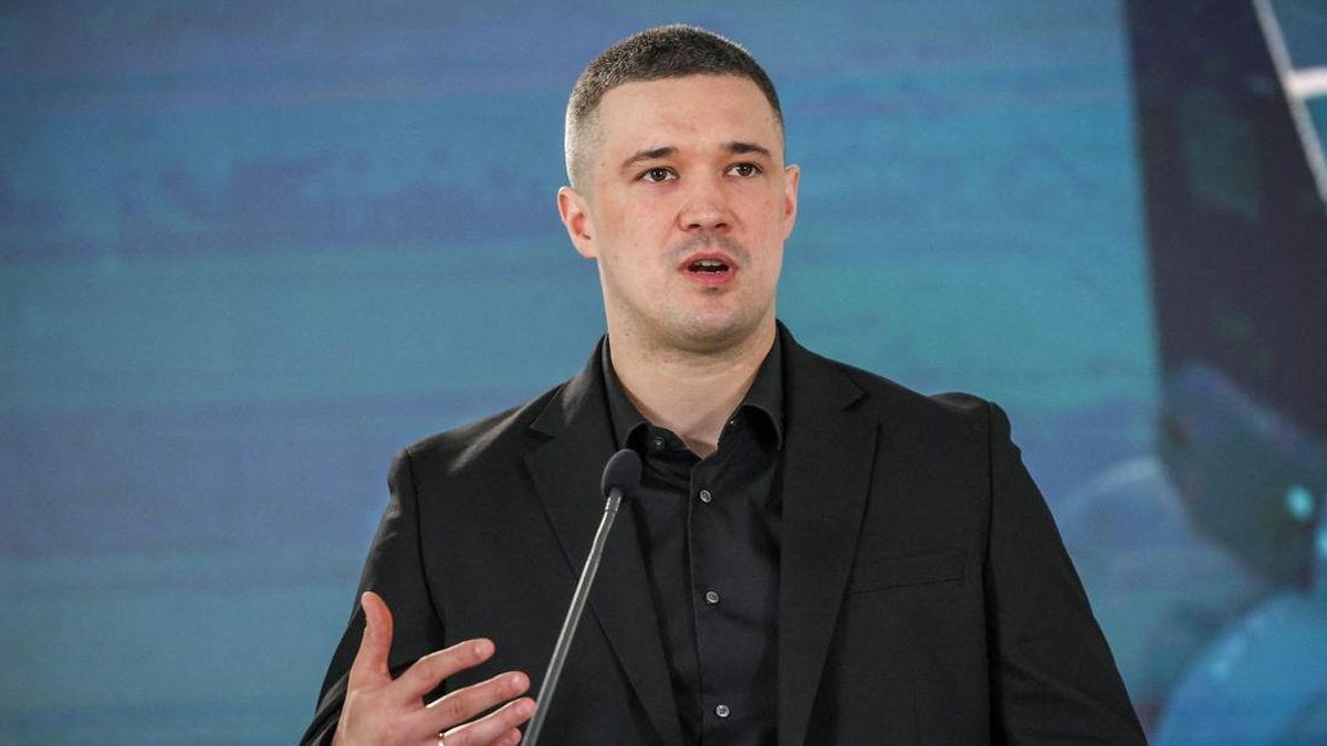 Eks Menhan Ukraina Pecatan Zelensky Desak Pemilu di Tengah Perang
