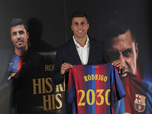 Rodri akan melawan Man City di fase grup Liga Champions.