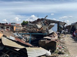 120 Rumah Rusak di Medan Johor Akibat Puting Beliung