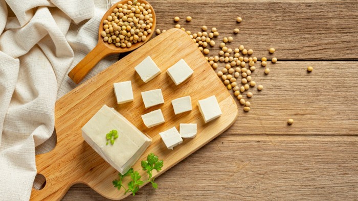 5 Makanan dan Minuman yang Bisa Jadi Obat Asam Urat