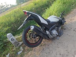 Vixion Hendak Menyalip Tabrak Vario di Lamongan, 1 Orang Tewas