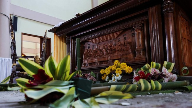 The damaged St. Fransiskus Asisi-Karot church, in the aftermath of an earthquake, in Ruteng, Manggarai regency, East Nusa Tenggara province, Indonesia August 17, 2026. REUTERS/Willy Kurniawan