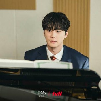 4 Alasan Lee Jun Young Tertarik Memerankan Pianis di Four Hands, Two Sonatas