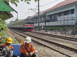 Identitas Korban Tewas Tertemper KRL di Tebet: Kakek Berusia 80 Tahun