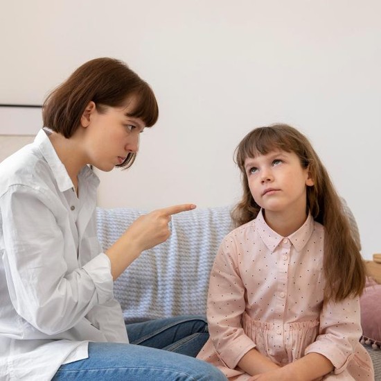 Merasa 'Nggak Cukup Baik'? Waspada, Ini 5 Tanda Mother Wound yang Kerap Tak Disadari