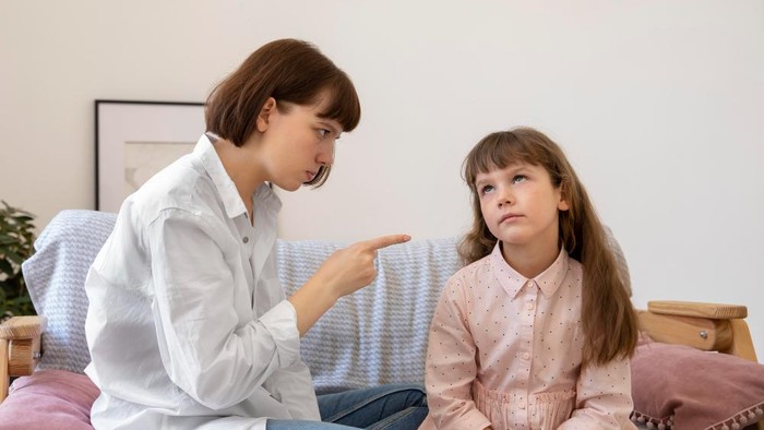 Merasa 'Nggak Cukup Baik'? Waspada, Ini 5 Tanda Mother Wound yang Kerap Tak Disadari