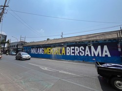 Penumpukan Mural Ikonik Malang The Glory Land Tuai Kritik dari Aremania