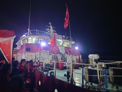 PDIP Lepas Kapal Laksamana Malahayati Bawa Bantuan untuk Korban Gempa NTT