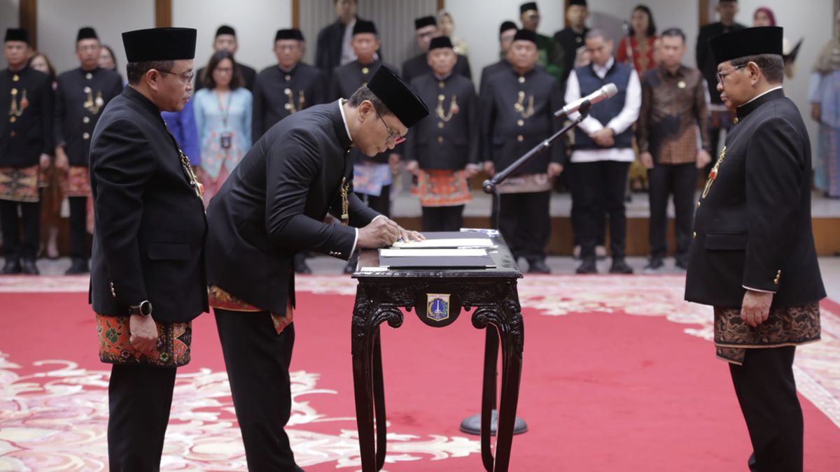 Gubernur Pramono Lantik 7 Pejabat Pimpinan Tinggi Pratama DKI