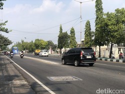 Separator Ring Road Maguwoharjo Dibongkar