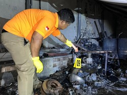 Rumah Diduga Tempat Penyimpanan BBM di Prabumulih Terbakar