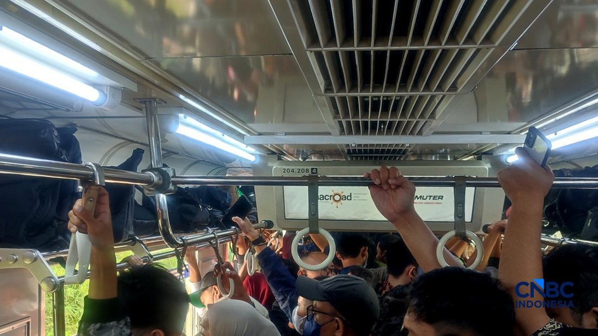 Viral Penumpang BAB di KRL Bogor-Jakarta, KCI Langsung Bertindak