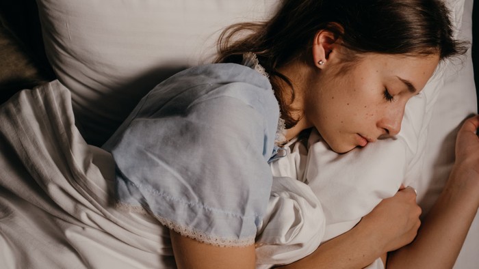 Tidur 7-8 Jam tapi Masih Lelah? Kenali 5 Tanda Kualitas Tidur Kamu Buruk