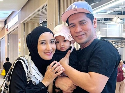 Potret Gemas Baby Clemi, Anak Bungsu Chaca Thakya dan Ricky Perdana yang Baru Berusia 5 Bulan