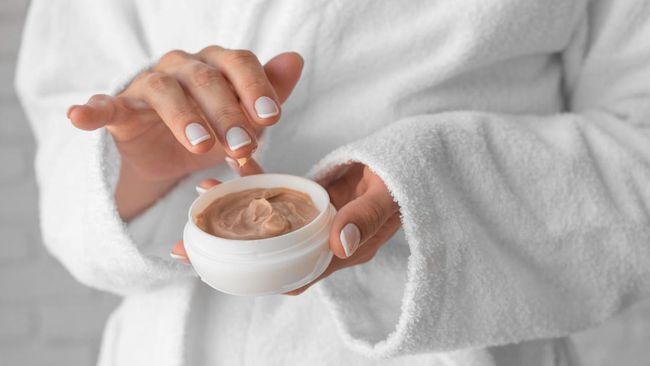 Jangan Asal Gosok, Ini Cara Pakai Body Scrub Agar Hasilnya Maksimal