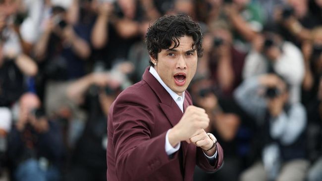 US actor Charles Melton poses during a photocall of the film "Her Private Hell" at the 79th edition of the Cannes Film Festival in Cannes, southern France on May 19, 2026. (Photo by Sameer AL-DOUMY / AFP)