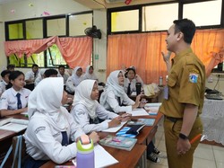 Guru PPPK Dapat Kejelasan Karier pada 2027, Mendikdasmen: Aspek Profesi Juga Dikuatkan