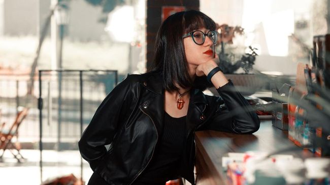 Ciri Pesona Perempuan INFJ yang Memikat