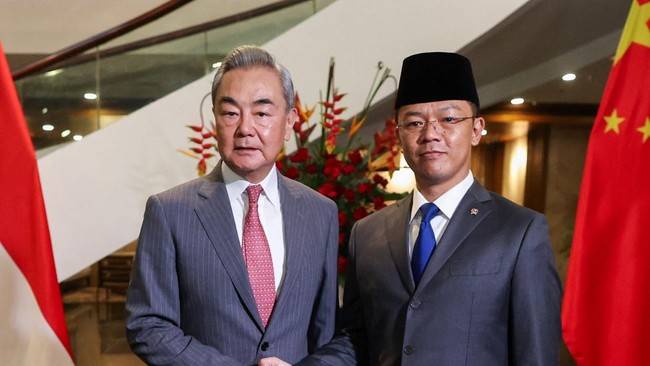 "Orang Kuat Ring 1 Xi Jinping" Sambangi Menlu Sugiono, Bahas Ini