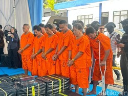 BNN: 10 WNA Awak Kapal Pengangkut 2,6 Ton Narkoba Cair Jadi Tersangka