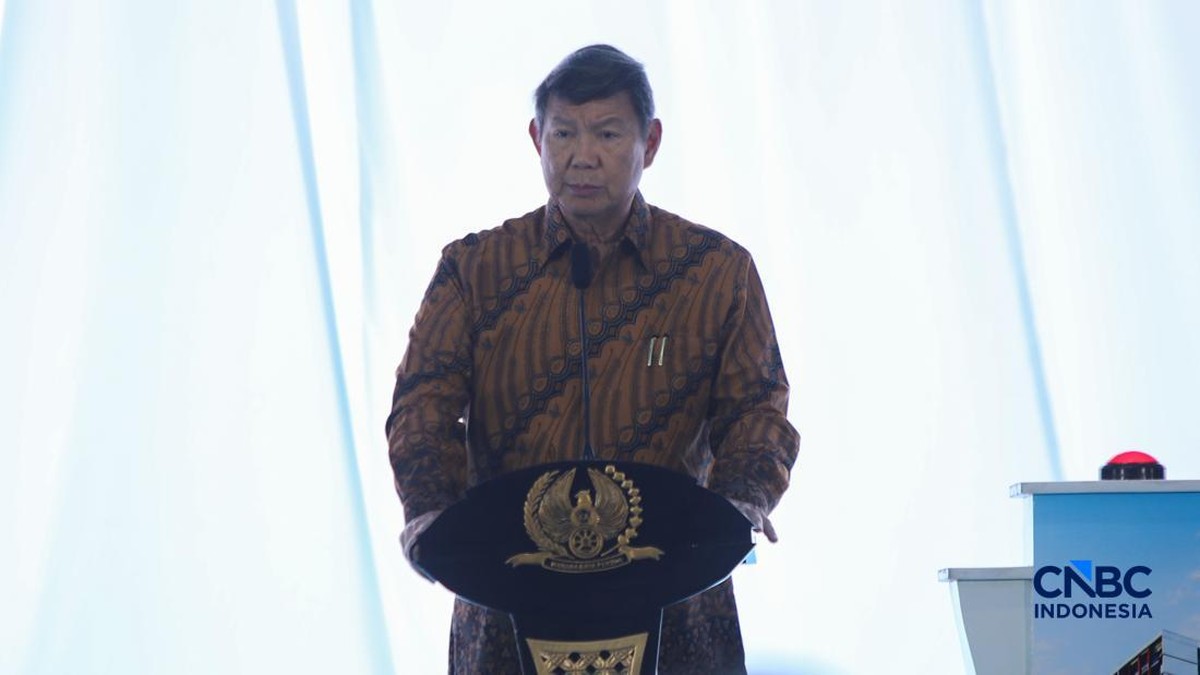 Diungkap Hashim! Pemerintah Bakal Bagi-bagi HP Gratis, Ini Tujuannya