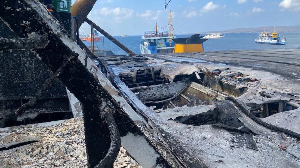 KM Legenda Nusantara 99 Terbakar di Selayar, 2 ABK Tewas