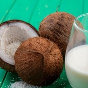 6 Manfaat Santan untuk Rambut, Apakah Efektif?