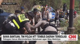 gempa Flores, gempa NTT, gempa 7,7, bantuan gempa, Nagekeo, Polda NTT, korban gempa, distribusi bantuan, bencana NTT, berita terkini