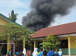 Sekolah di Kobar Diminta Siapkan Opsi PJJ-Pulang Cepat Imbas Asap Karhutla