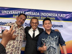 Angga The Potters Resmi Raih Gelar Doktor Lewat Penelitian Royalti Musik