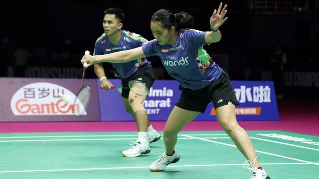 Amri Syahnawi/Nita Violina Marwah saat berlaga di Kejuaraan Dunia Badminton 2026. (Arsip PBSI)