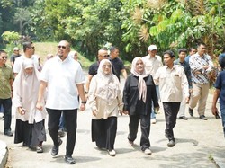 Andre Rosiade Kunjungi SMA 1 Sumbar, Tegaskan Program Perbaikan Sekolah