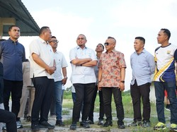 Andre Rosiade Siapkan Rp 700-800 Juta untuk Fasilitas Olahraga GOR Rawang Pariaman